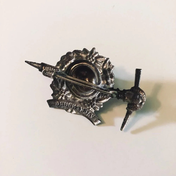 Vintage Valkenburg Lapel Pin Souvenir Badge  Netherlands - Picture 5 of 11